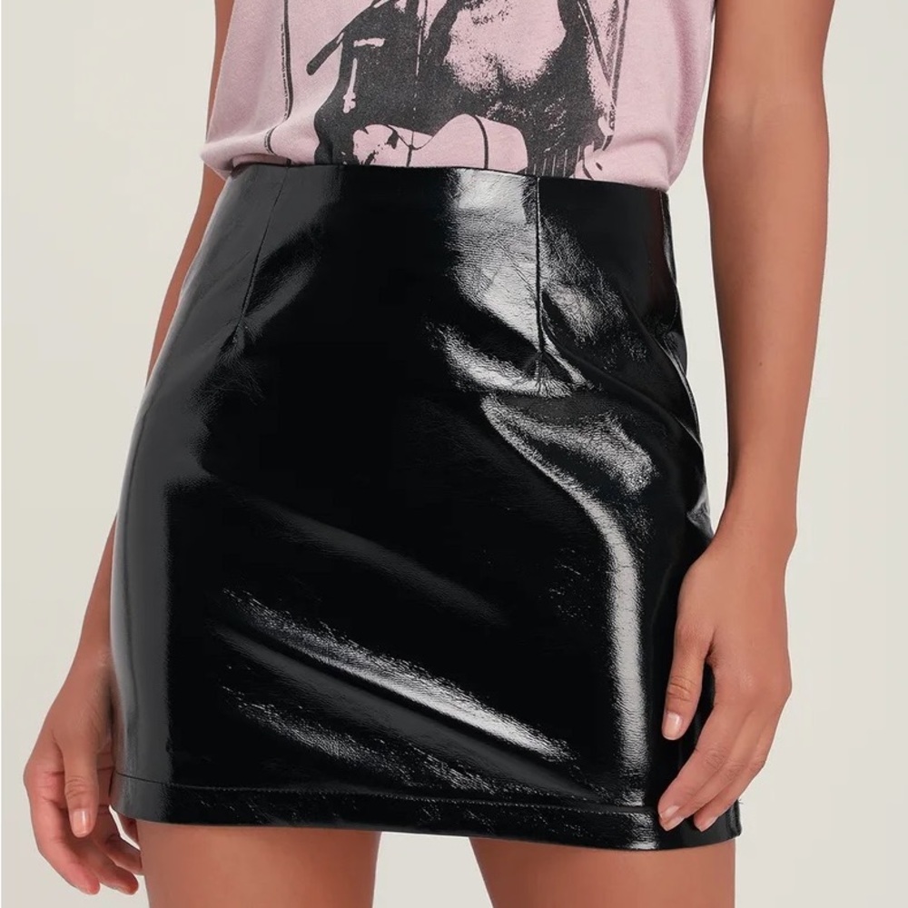 Lulu’s super shiny faux leather mini skirt